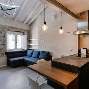  Appartement House Of Glass Cathedral View - The House Of Travelers Italie